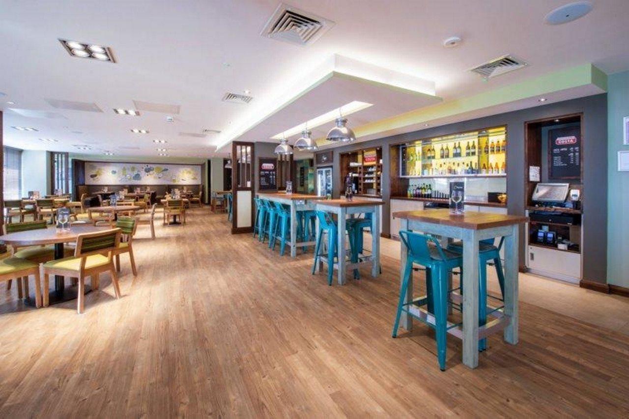 Premier Inn Worthing Seafront Ngoại thất bức ảnh