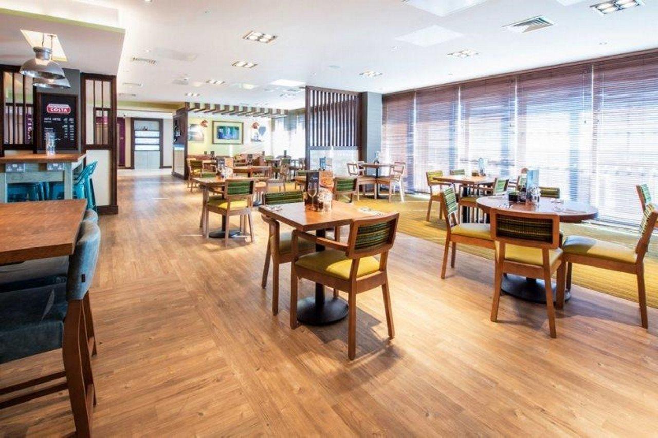 Premier Inn Worthing Seafront Ngoại thất bức ảnh
